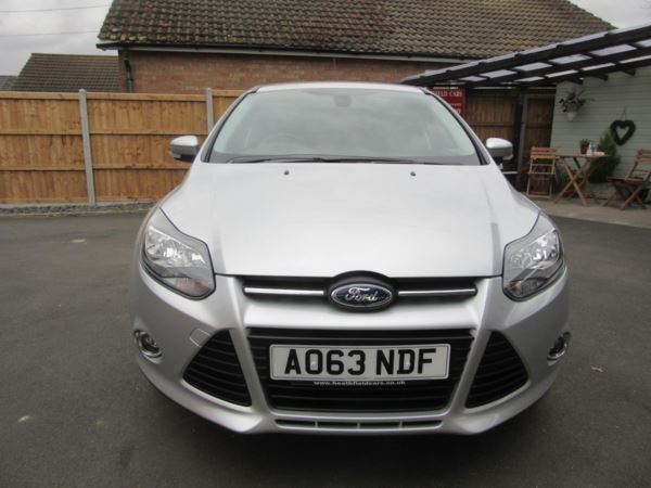Approved Used Cars 2013 FORD Focus full