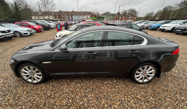 
								Jaguar XF 2015 full									